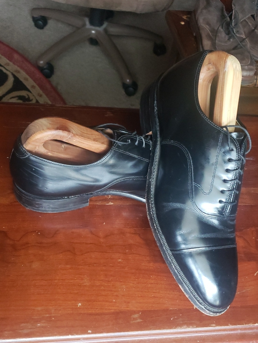 Johnston & Murphy Black Leather Derby Oxfords